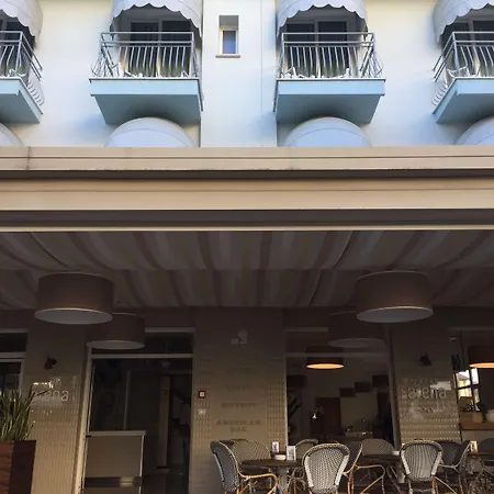Arena Hotel 3*